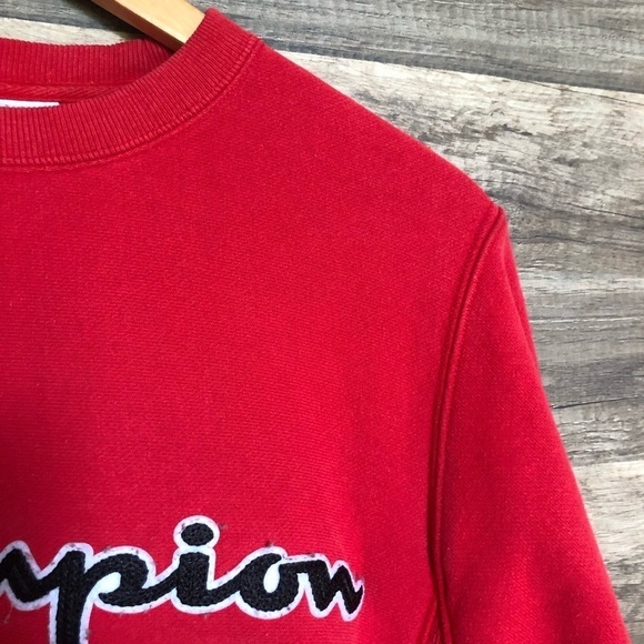Champion Red Crewneck Sweat Shirt XS - Picture 2 of 9
